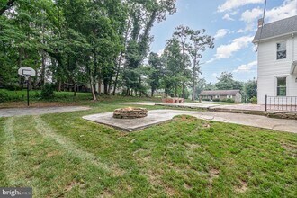 4910 Earl Dr in Harrisburg, PA - Building Photo - Building Photo