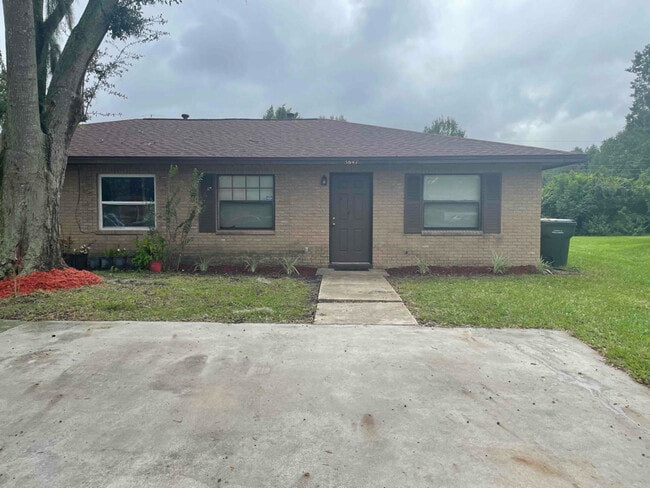 5647 Cherry Wood Cir