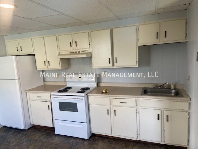 23-25 4th St in Bangor, ME - Foto de edificio