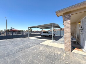10405 Valle Blanco Dr in Socorro, TX - Building Photo - Building Photo