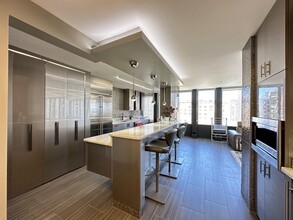 1230 N State Pky, Unit G00C in Chicago, IL - Building Photo - Building Photo