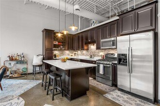 5200 Peachtree Rd in Atlanta, GA - Building Photo - Building Photo
