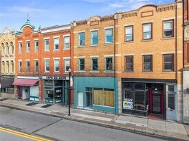 1109 E Carson St in Pittsburgh, PA - Building Photo