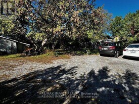 292 William St E in Oshawa, ON - Building Photo