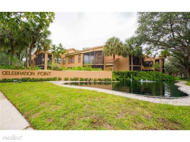 15555 Miami Lakeway N-Unit -# 20 in Miami Lakes, FL - Building Photo - Building Photo