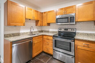 1203 Delafield Pl NW in Washington, DC - Building Photo - Building Photo