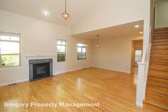 15720 NE 95th Way in Redmond, WA - Building Photo - Building Photo