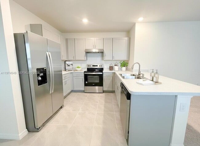 1556 Gladewater Rd in Kissimmee, FL - Building Photo - Building Photo