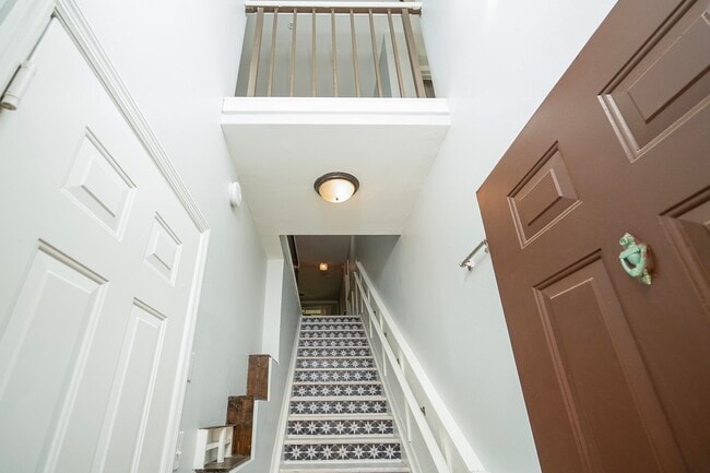 property at 1005 Bella Vista Blvd