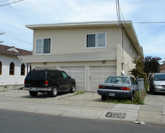 60 N Claremont St in San Mateo, CA - Foto de edificio - Building Photo