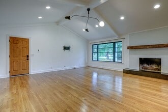2402 Barclay Dr in Nashville, TN - Building Photo - Building Photo