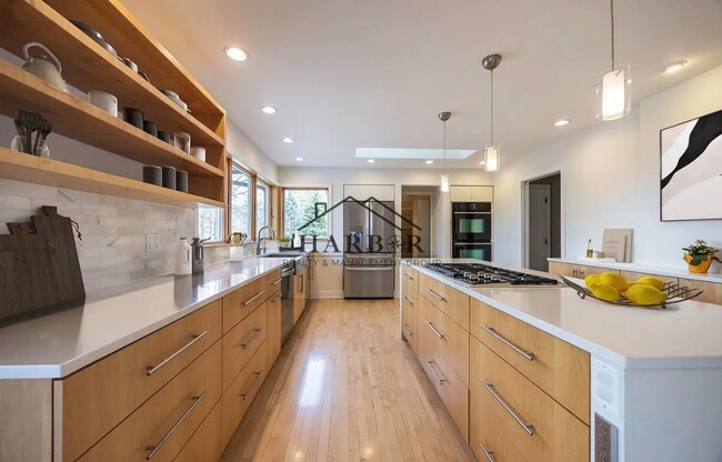 property at 1410 Woodland Dr SW
