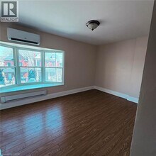 95 Sanford Ave N in Hamilton, ON - Building Photo - Building Photo