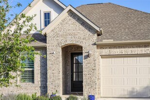 8000 Sunrise Ravine Pass in Lago Vista, TX - Building Photo