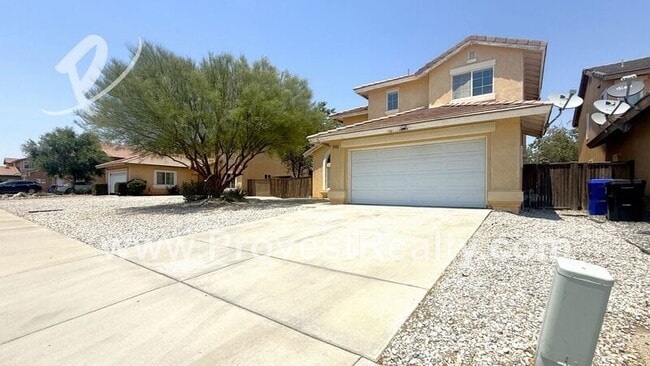 12436 Honeybear Ln in Victorville, CA - Building Photo - Building Photo
