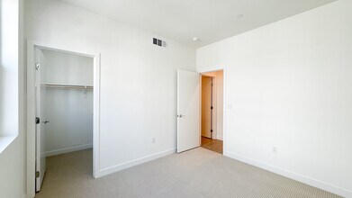 123 N 1st Ave in Upland, CA - Building Photo - Building Photo