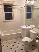 1483 W Farragut Ave in Chicago, IL - Building Photo - Building Photo