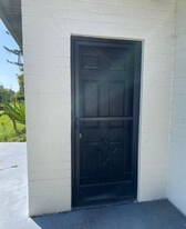 2394 Orange Center Blvd in Orlando, FL - Building Photo