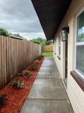 3662 141st Pl N in Largo, FL - Building Photo - Building Photo