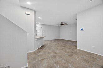 4472 Sapphire Moon Ave in North Las Vegas, NV - Building Photo - Building Photo