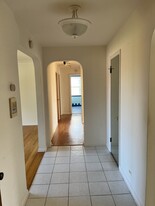 2553 W North Shore Ave in Chicago, IL - Building Photo