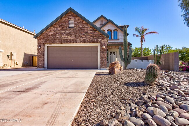 14895 W Jenan Dr in Surprise, AZ - Building Photo - Building Photo