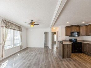 24 Partridge Pl in Manchester Township, NJ - Foto de edificio - Building Photo