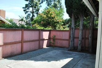10626 Escobar Dr in San Diego, CA - Building Photo - Building Photo