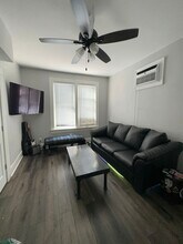 3062 S Lyman St, Unit #2 in Chicago, IL - Building Photo - Building Photo