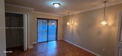 1777 W 59th St in Hialeah, FL - Building Photo - Building Photo