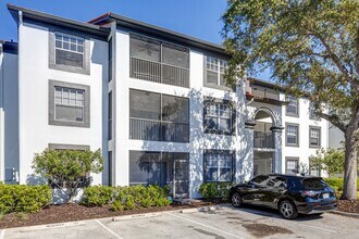 7945 Preserve Cir in Naples, FL - Building Photo - Building Photo