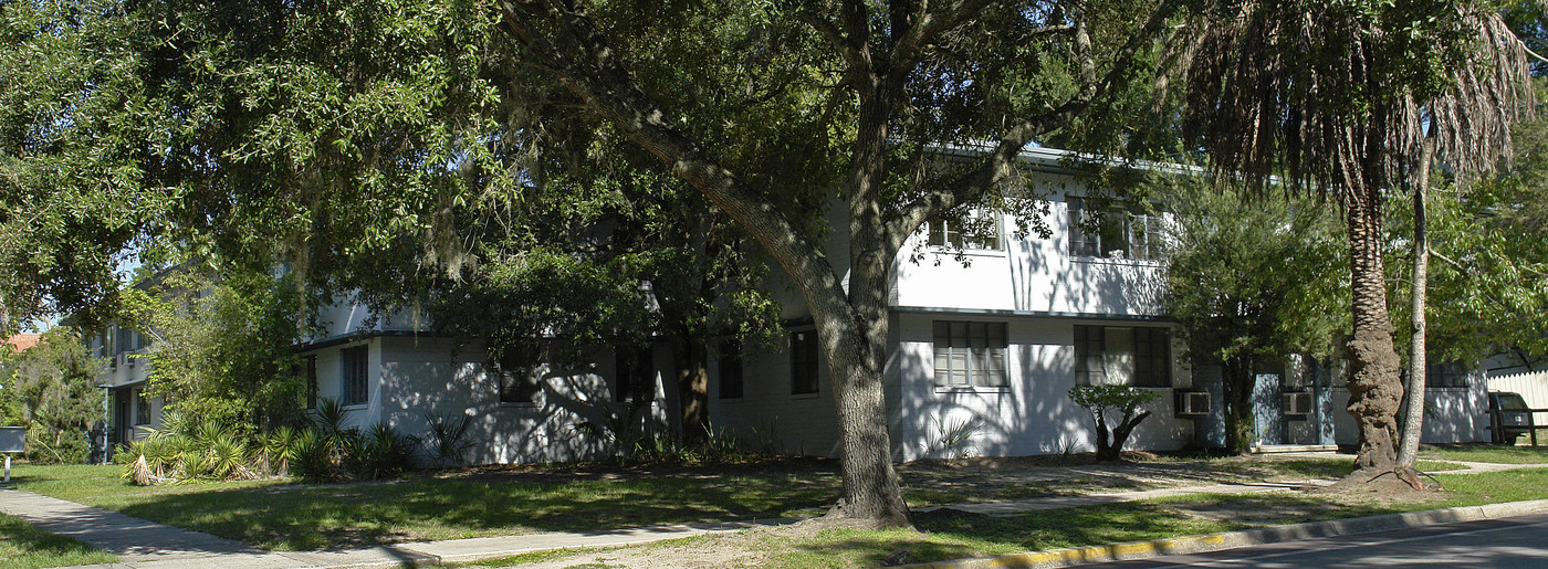 1216 SW 3rd Ave in Gainesville, FL - Foto de edificio