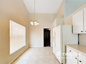 10515 Walker Vista Dr in Riverview, FL - Foto de edificio - Building Photo