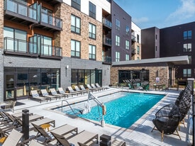 Darby at Briarcliff in Kansas City, MO - Building Photo