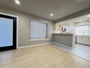 901 Fiero Dr in Arlington, TX - Building Photo - Building Photo