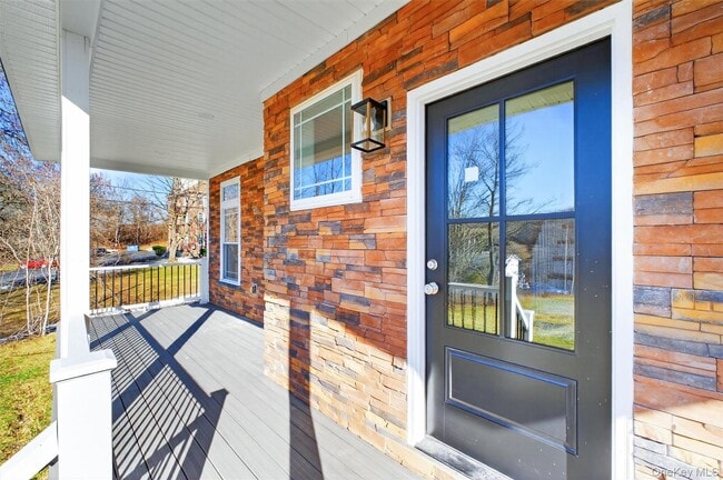 104 North Rd in Highland, NY - Building Photo - Building Photo