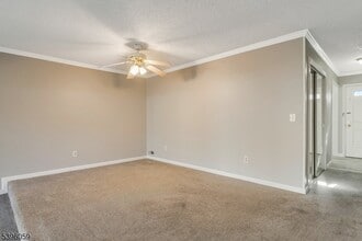 604 Brokaw Ct, Unit 202BriarwoodLn in Bridgewater, NJ - Building Photo - Building Photo