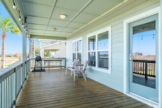 12828 E Conquistador Dr in Galveston, TX - Building Photo - Building Photo