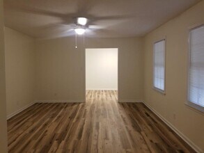 124 Perry Dr in Goldsboro, NC - Building Photo - Building Photo