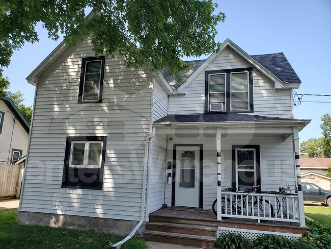 property at 209 Cross St