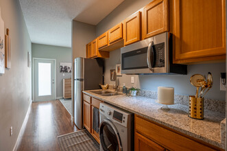 The Oaks at Plainfield in Plainfield, IN - Building Photo - Interior Photo