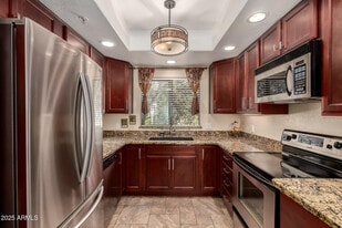 7575 E Indian Bend Rd in Scottsdale, AZ - Building Photo