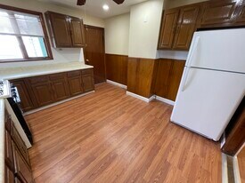 227 Holland St, Unit 2 in Somerville, MA - Building Photo