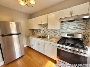 338 Warren St in Boston, MA - Building Photo - Building Photo
