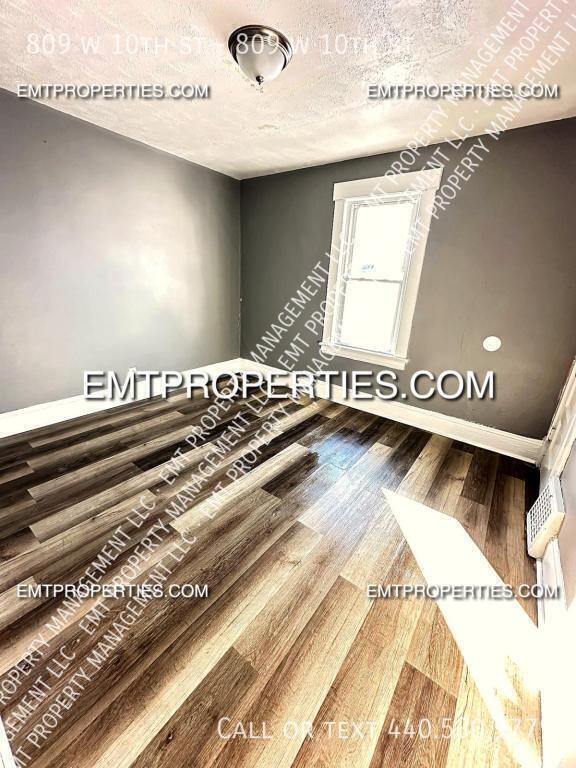 809 W 10th St in Lorain, OH - Foto de edificio - Building Photo