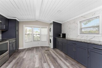 15430 Olive Cir in Punta Gorda, FL - Building Photo - Building Photo