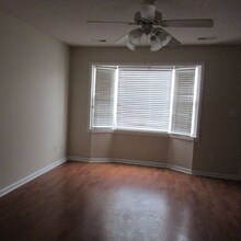 3959 Sterling Pointe Dr in Winterville, NC - Building Photo - Building Photo