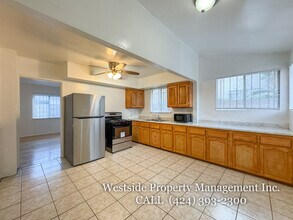 906 Edgewood St, Unit 3 in Inglewood, CA - Building Photo - Building Photo