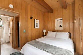 332 Fairway Dr in Lake Arrowhead, CA - Building Photo - Building Photo