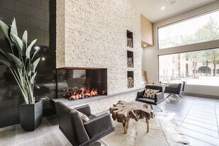 Ashford Lakes in Houston, TX - Building Photo